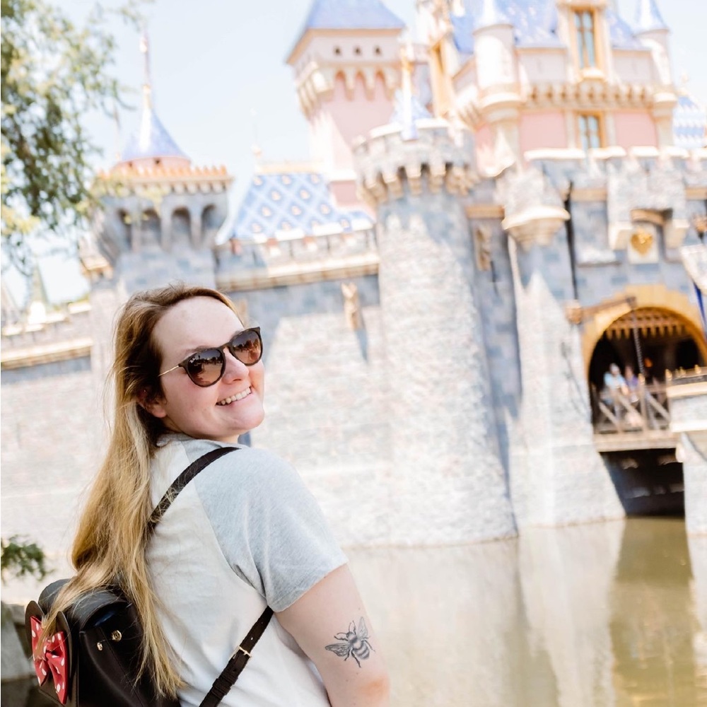 Meet your Posher, Alexandra